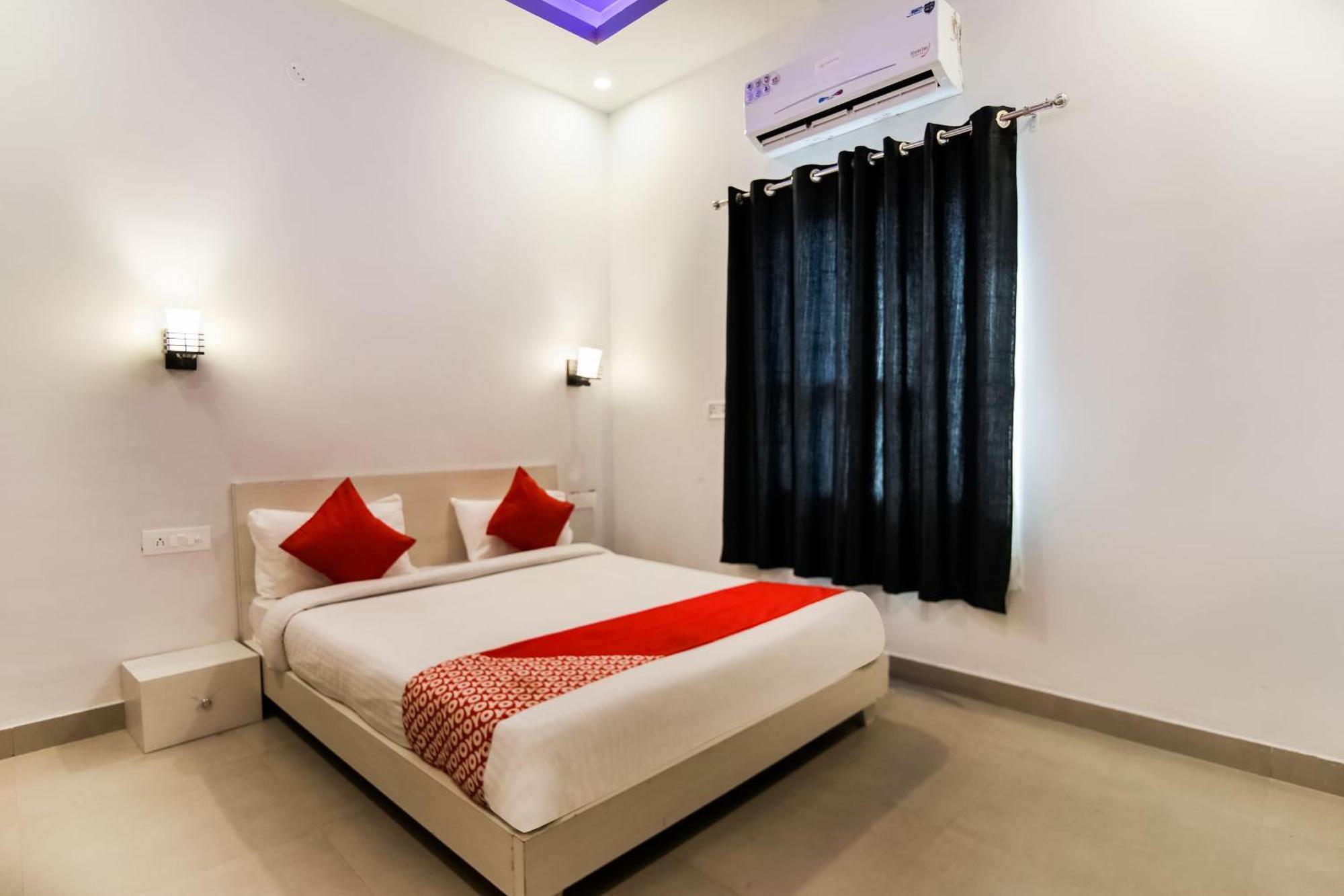 FabHotel SR Inn Chinhat Exterior foto